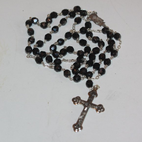 Rosary Vintage Glass Facited Black Bead Crucifix Catholic Cross - Picture 1 of 4